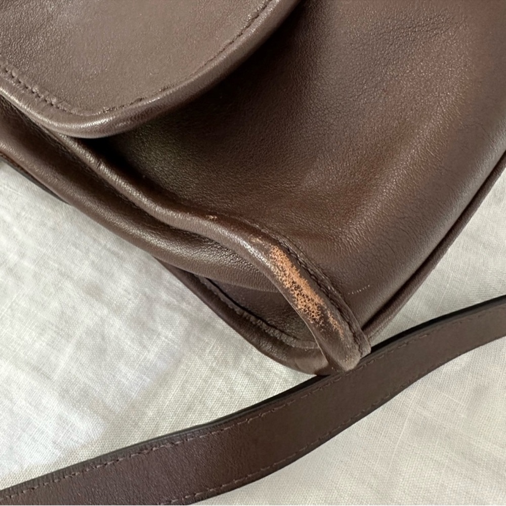 Vintage Coach Court Bag (Style #9870) in Mahogany brown leather - Picture 4 of 8